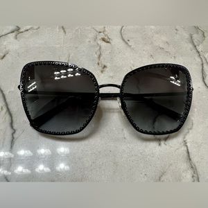 Rare Authentic Dolce&Gabbana black gradient sunglasses